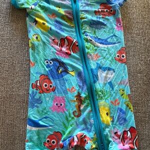 Little Sleepies finding Nemo short zippy size 12-18 months